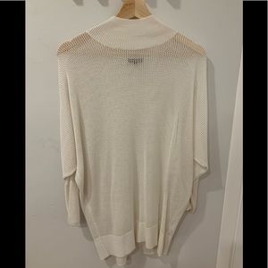 Off white knit style sweater